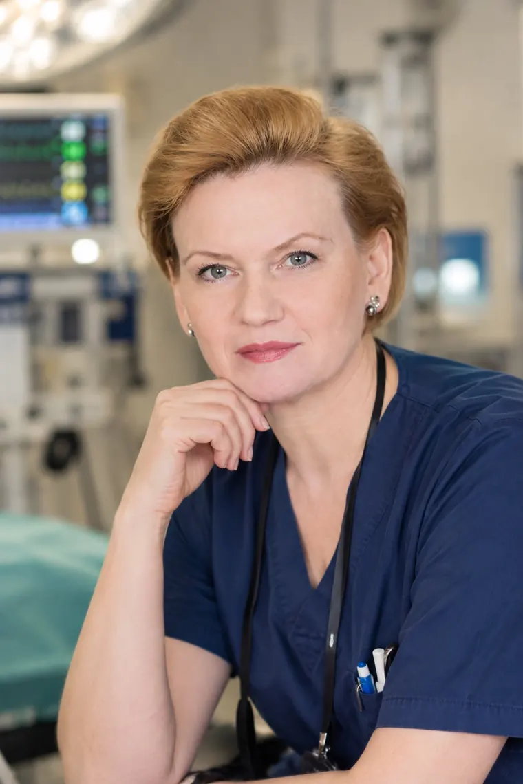 Dr. Aelita Medjāne in the operating room